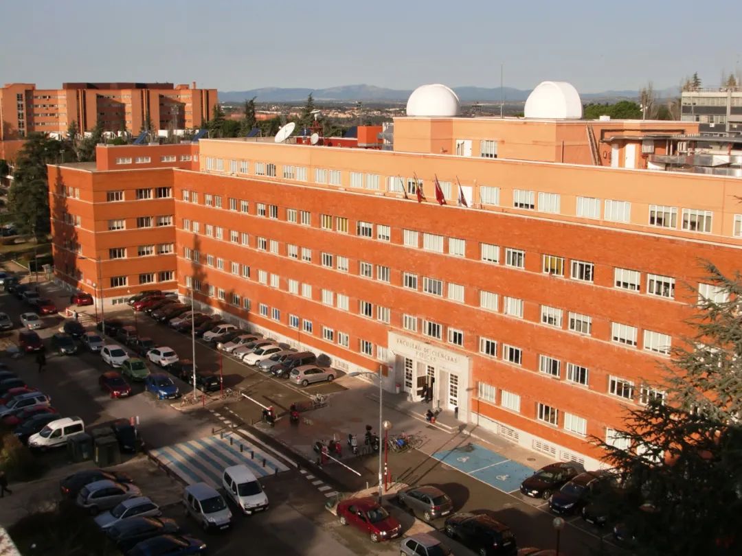 康普頓斯大學(xué)